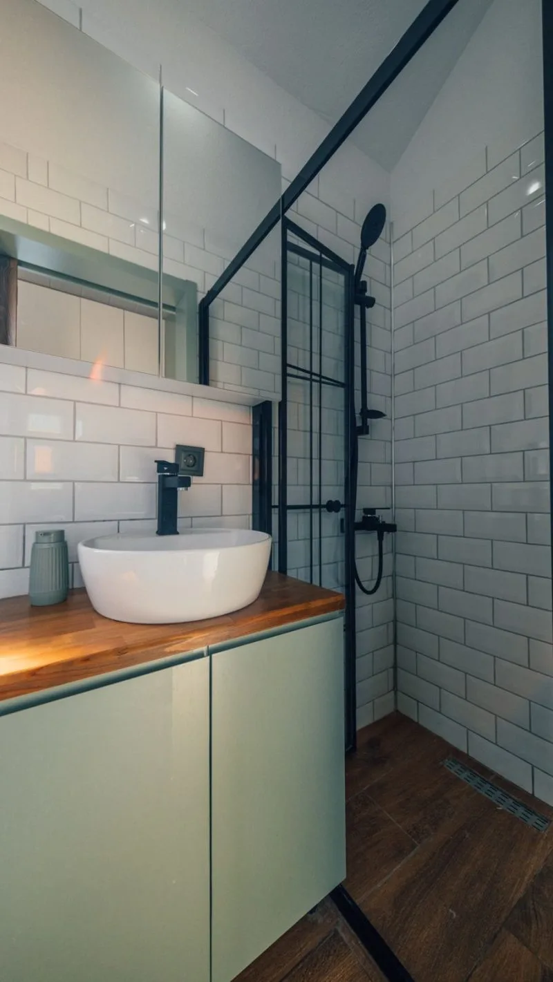 The Now Sapanca otelinde yer alan modern banyo görseli